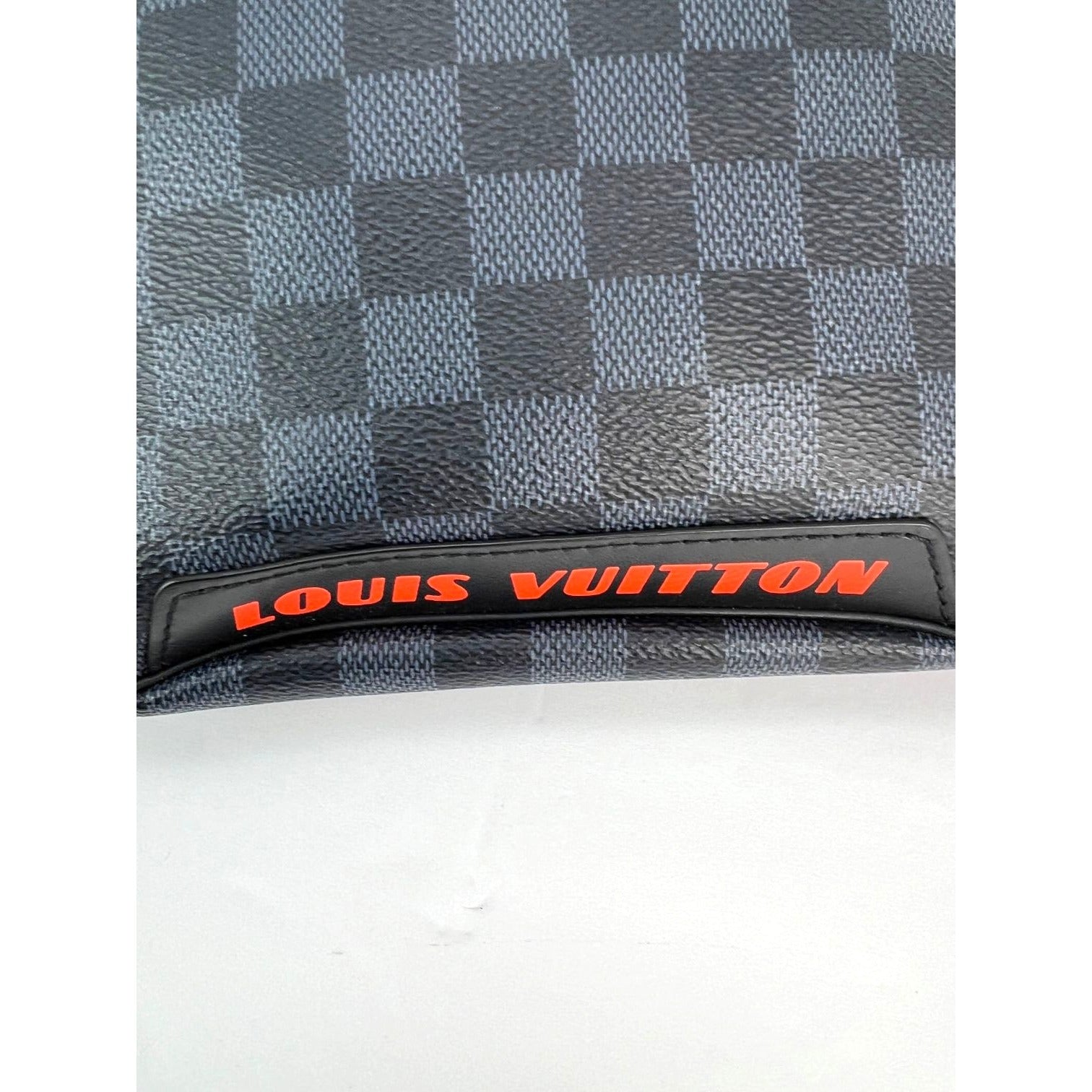 Túi đeo chéo Louis Vuitton Damier Colbart màu cam Race Discovery Bumbag