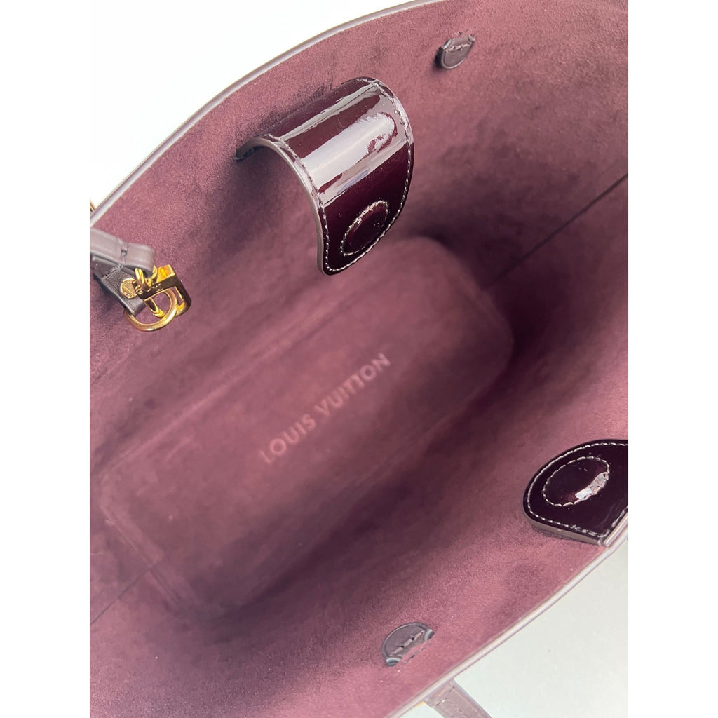 Túi xách và túi đựng Louis Vuitton Vernis Long Beach MM Amarante
