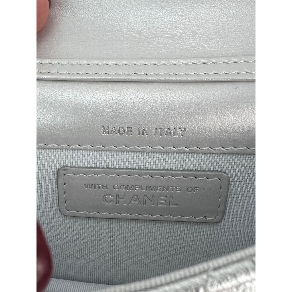 Túi đeo vai Chanel Metallic Goatskin Quilted Star Flap Waist Belt Shoulder Bag