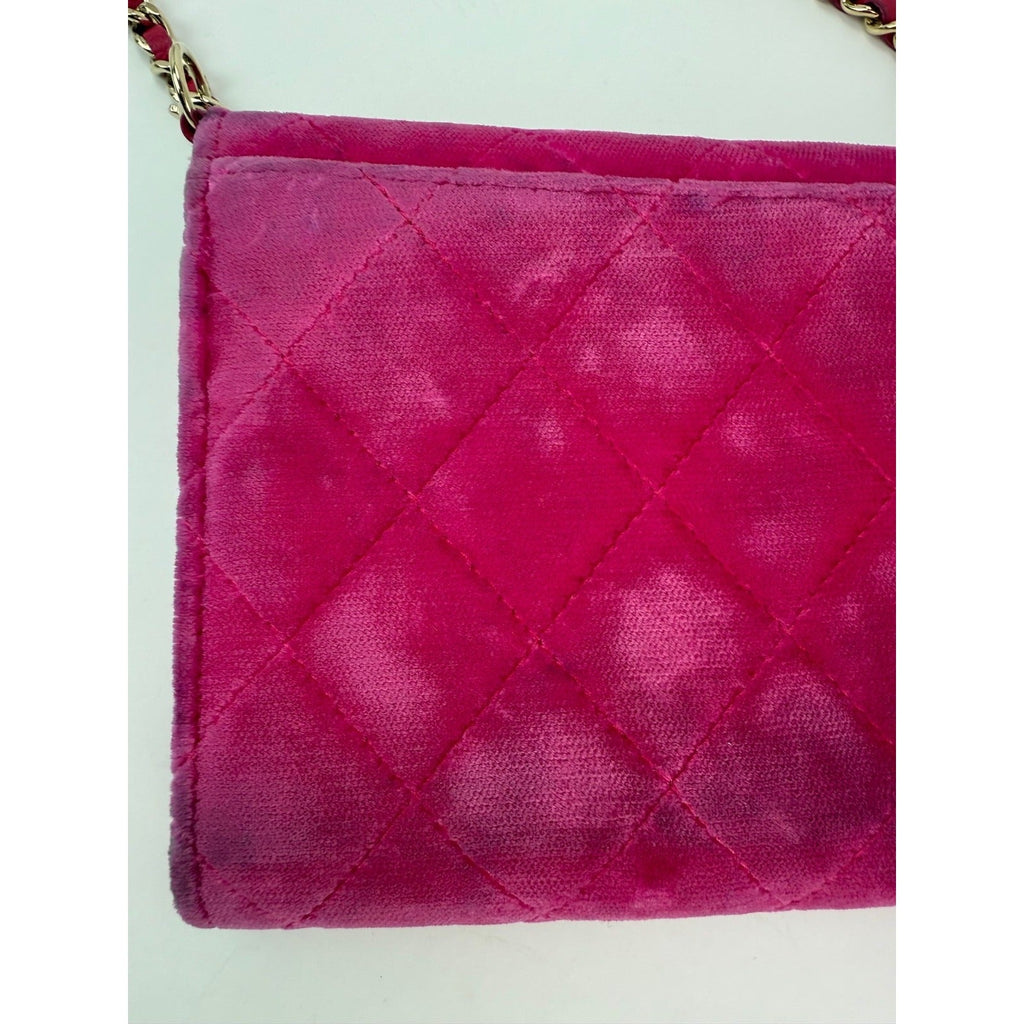 Ví cầm tay Chanel Velvet Quilted Timeless Fuchsia kèm túi xách xích