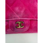 Ví cầm tay Chanel Velvet Quilted Timeless Fuchsia kèm túi xách xích