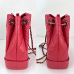 Balo Gabrielle nhỏ bằng da bê Chanel Aged Calfskin Quilted màu đỏ