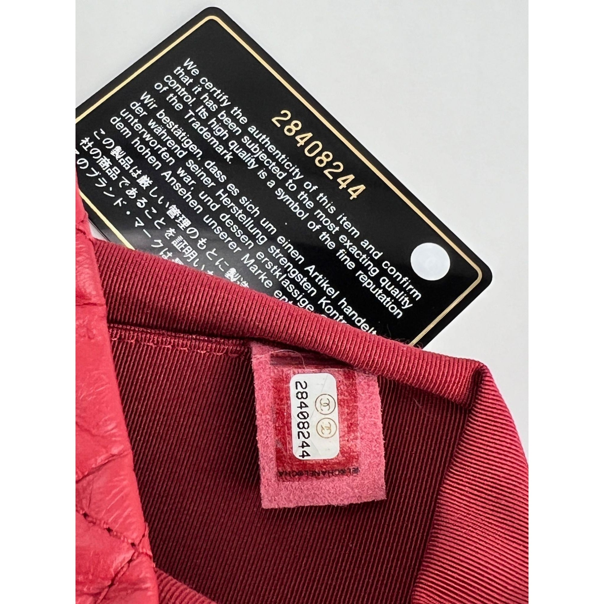 Balo Gabrielle nhỏ bằng da bê Chanel Aged Calfskin Quilted màu đỏ