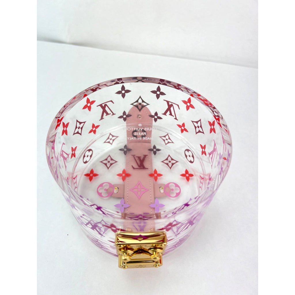 Hộp quà tặng mùa hè Scott của Louis Vuitton