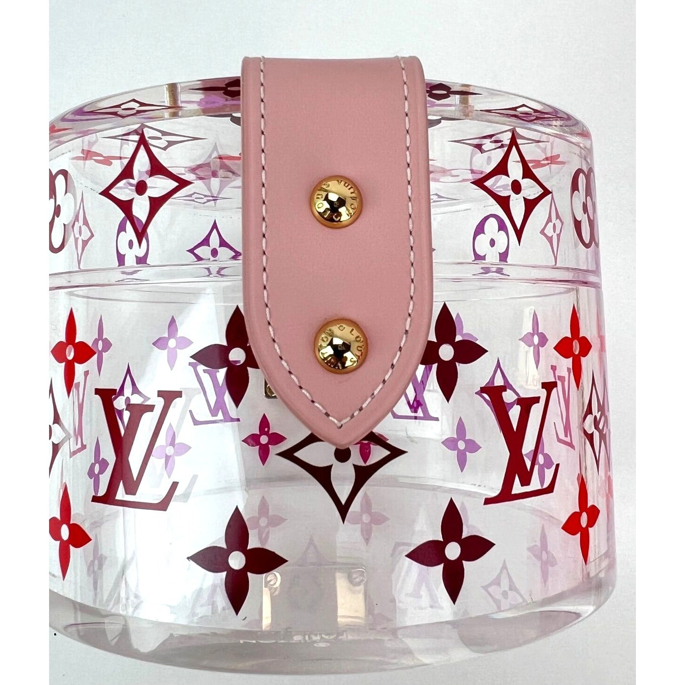 Hộp quà tặng mùa hè Scott của Louis Vuitton