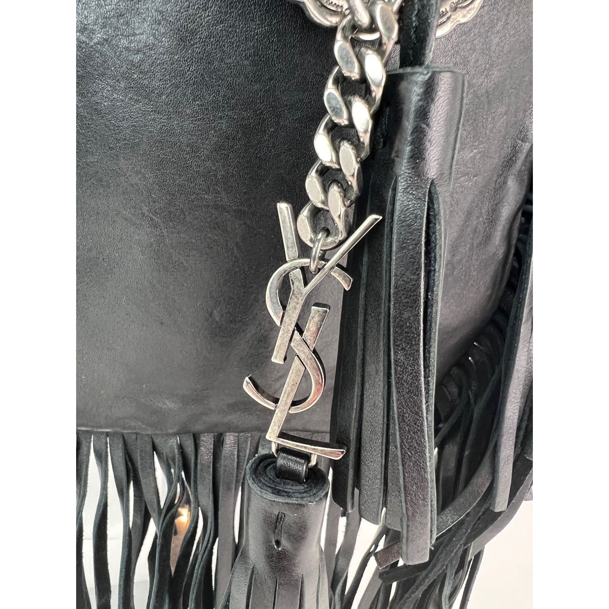 Túi đeo chéo Saint Laurent Lambskin Anita Tassel màu đen