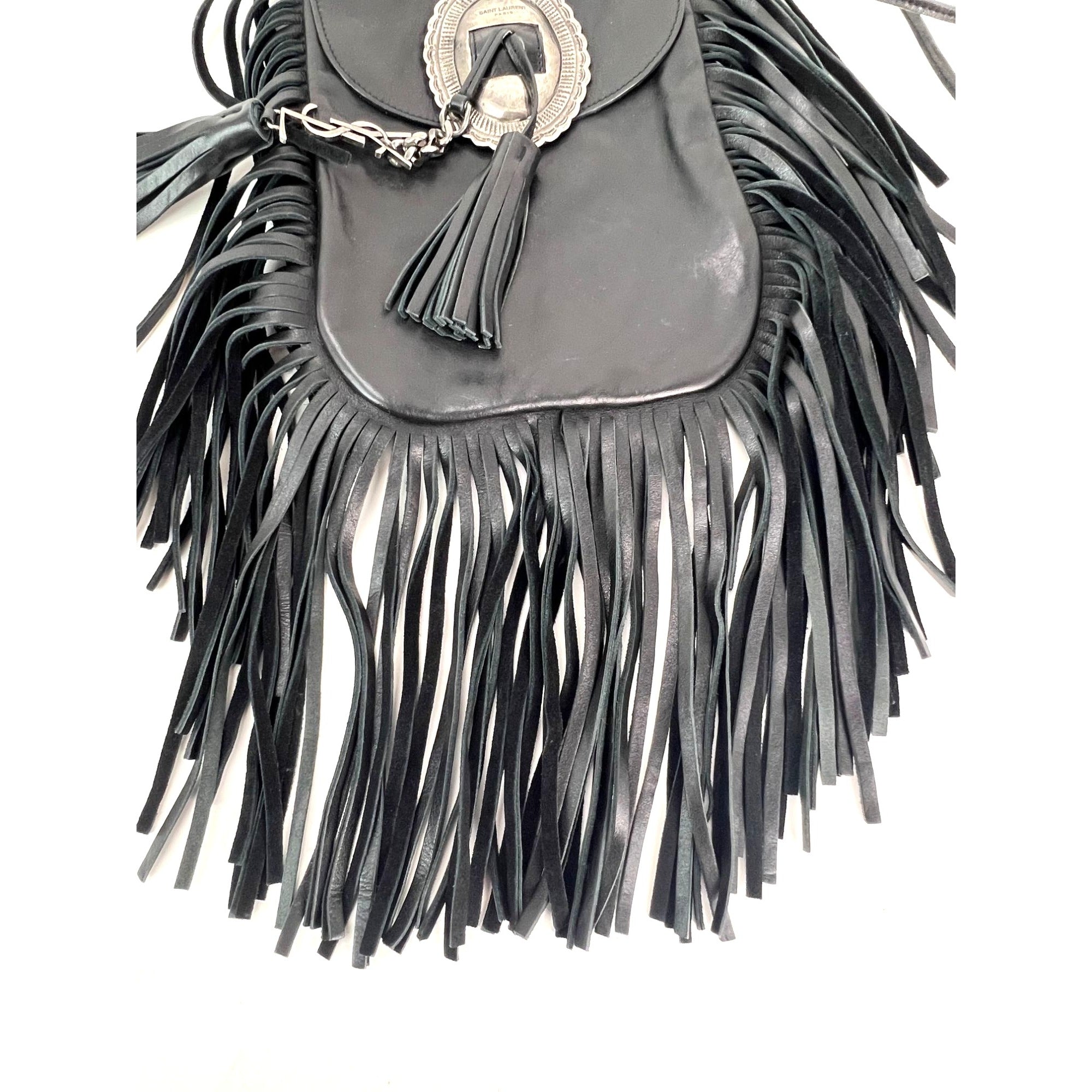 Túi đeo chéo Saint Laurent Lambskin Anita Tassel màu đen