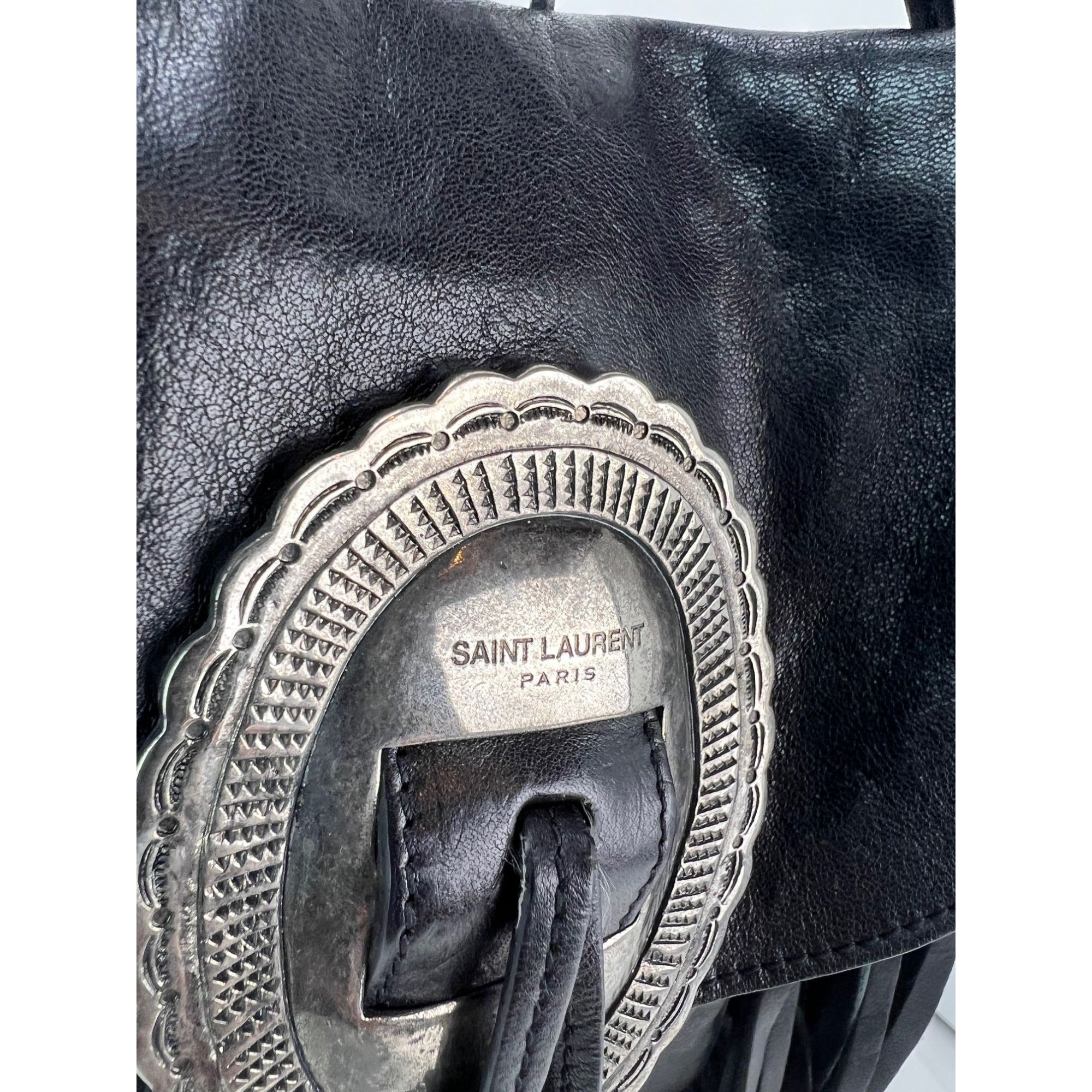 Túi đeo chéo Saint Laurent Lambskin Anita Tassel màu đen