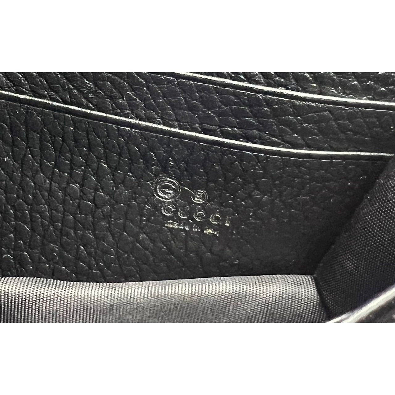 Ví Gucci Interlocking Black Leather Dollar Calfskin GG kèm túi cầm tay xích