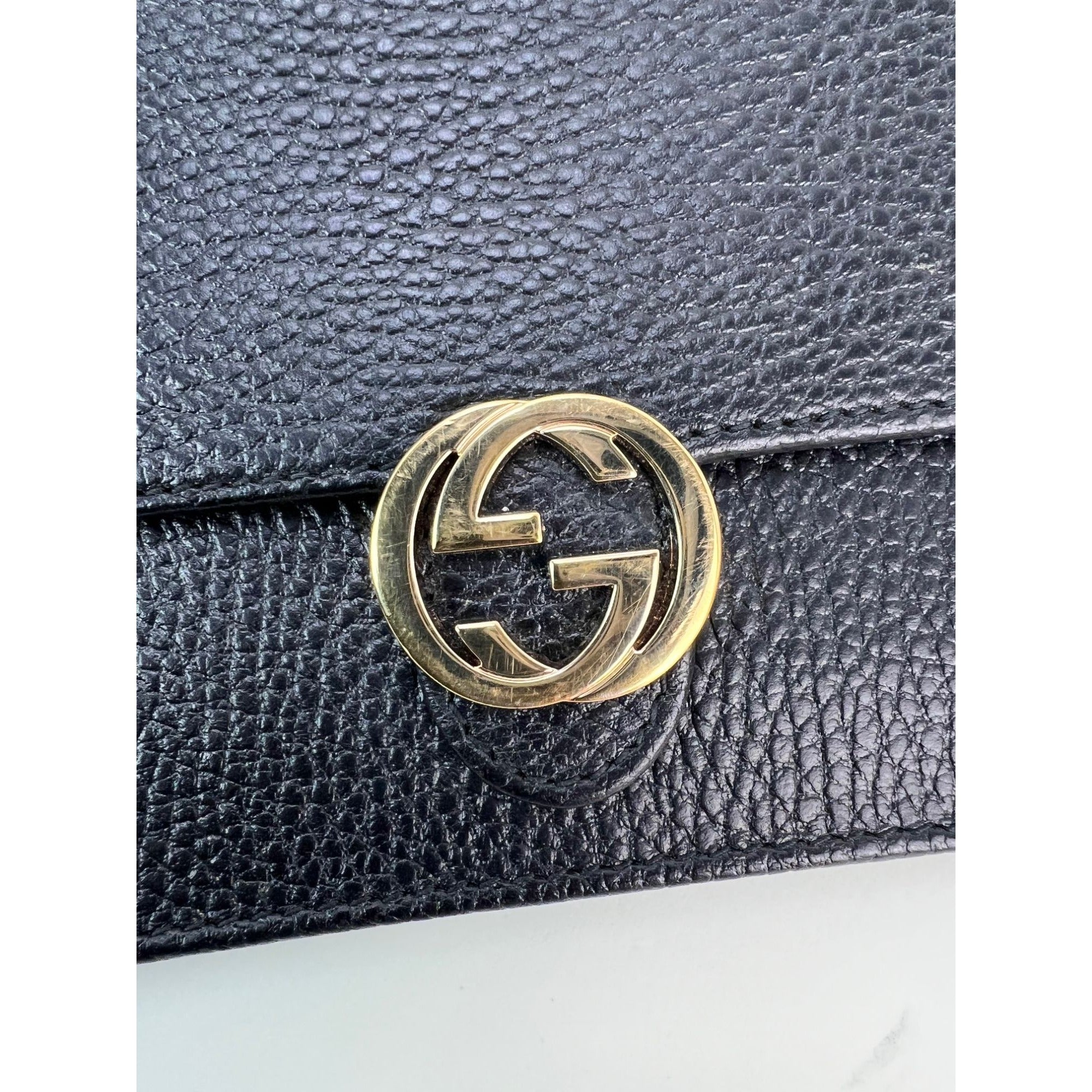 Ví Gucci Interlocking Black Leather Dollar Calfskin GG kèm túi cầm tay xích