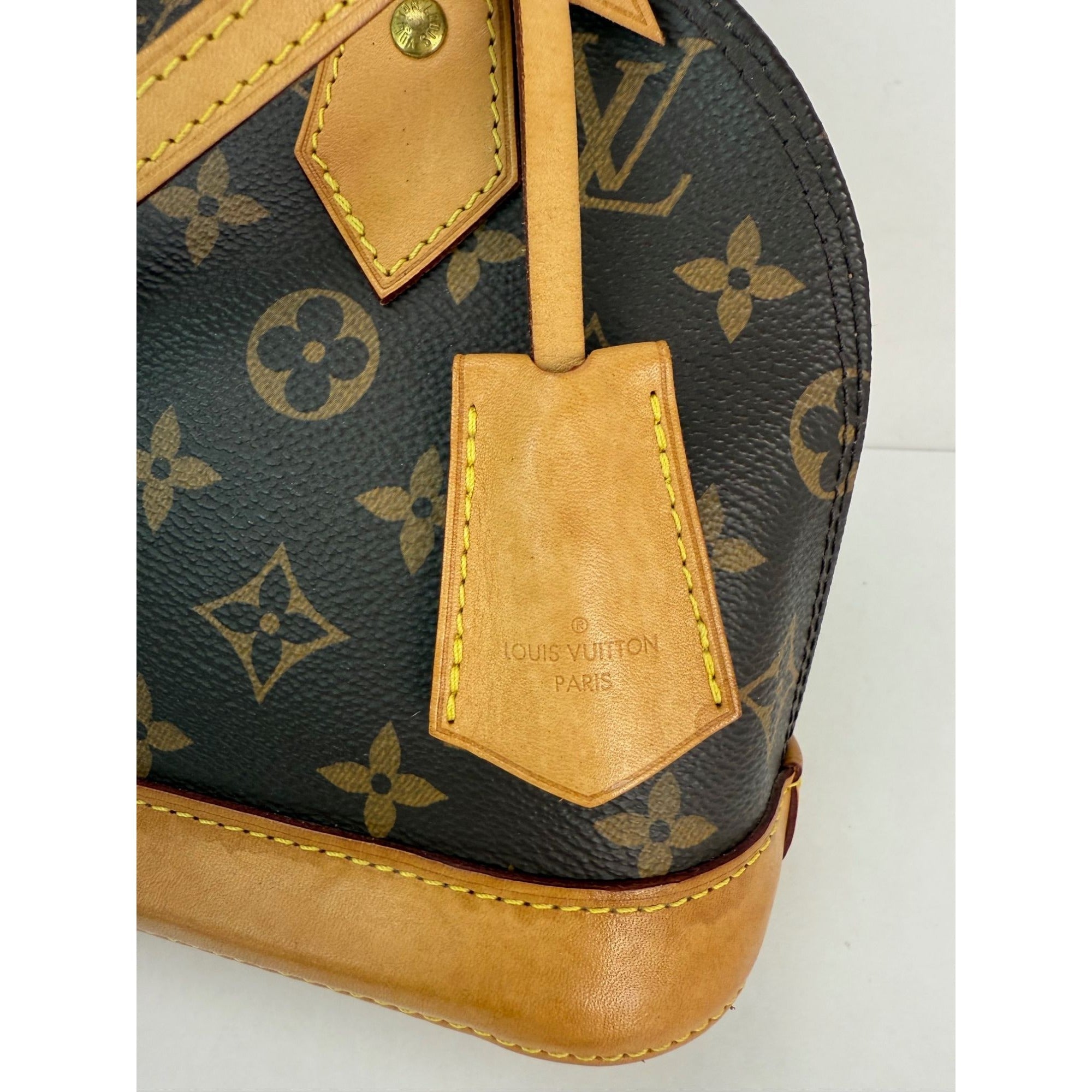 Túi đeo chéo Louis Vuitton Alma BB Monogram