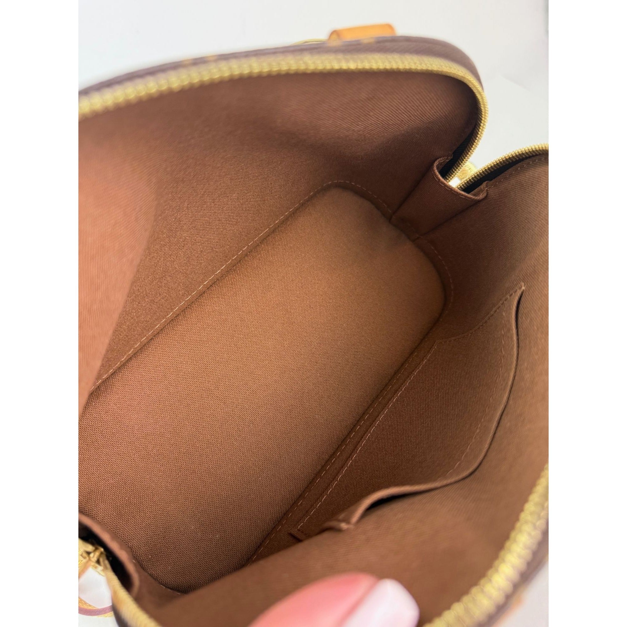 Túi đeo chéo Louis Vuitton Alma BB Monogram