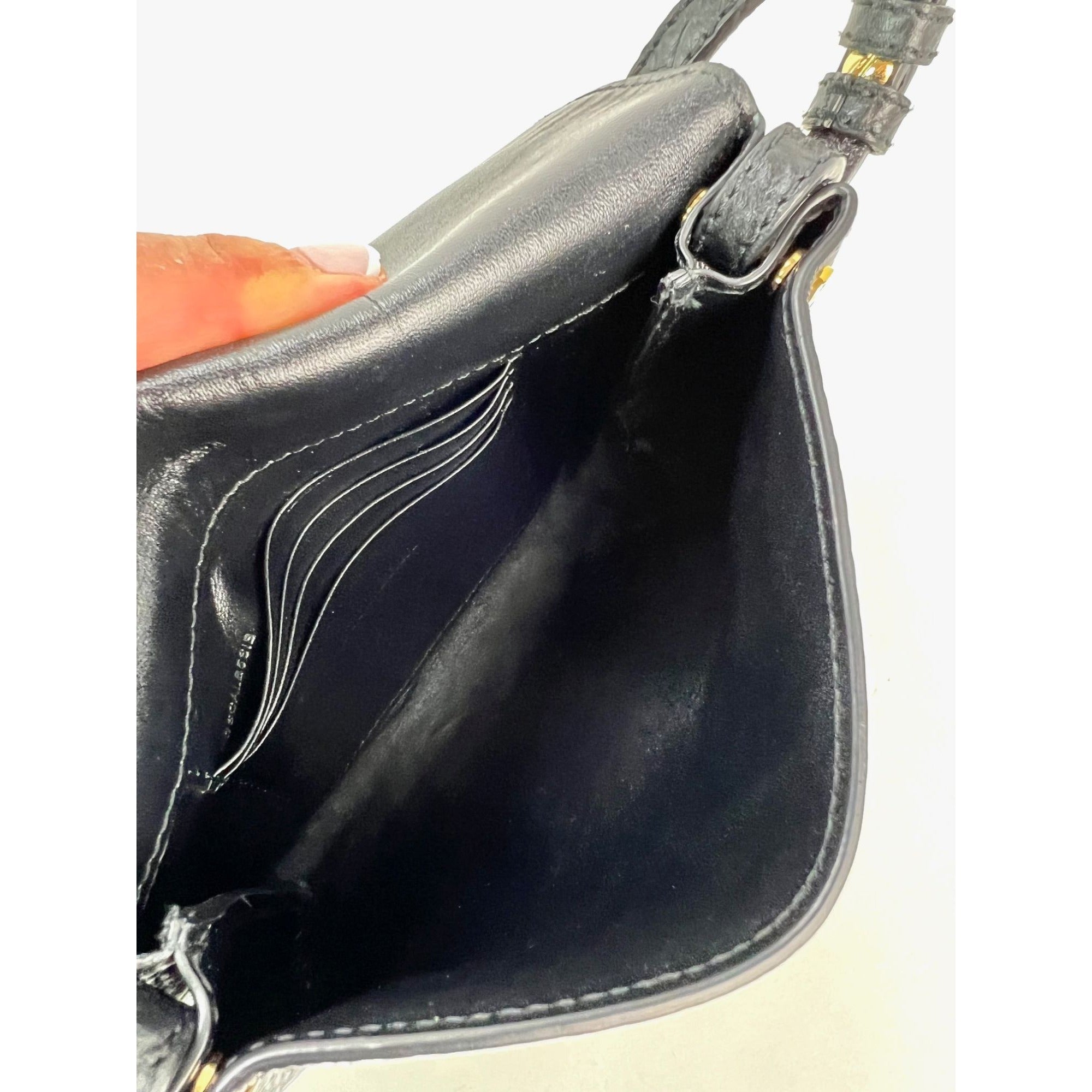Túi đeo chéo Burberry Signature Grain Leather Check Embossed Langley Black