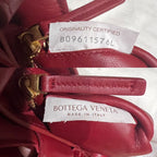 Túi đeo chéo Nappa Maxi Intreccio màu đỏ của Bottega Veneta