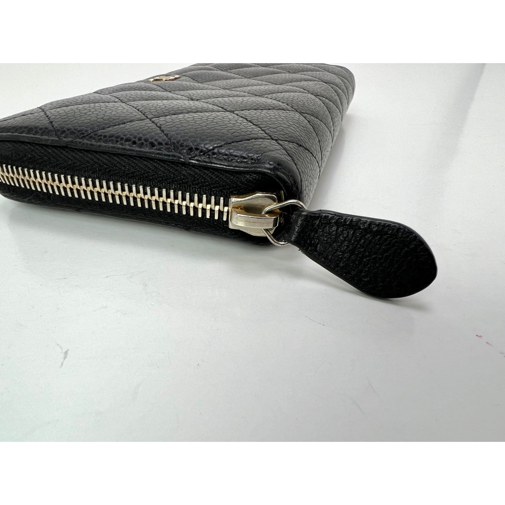 Ví Chanel Caviar Quilted Large Gusset Zip Around Black