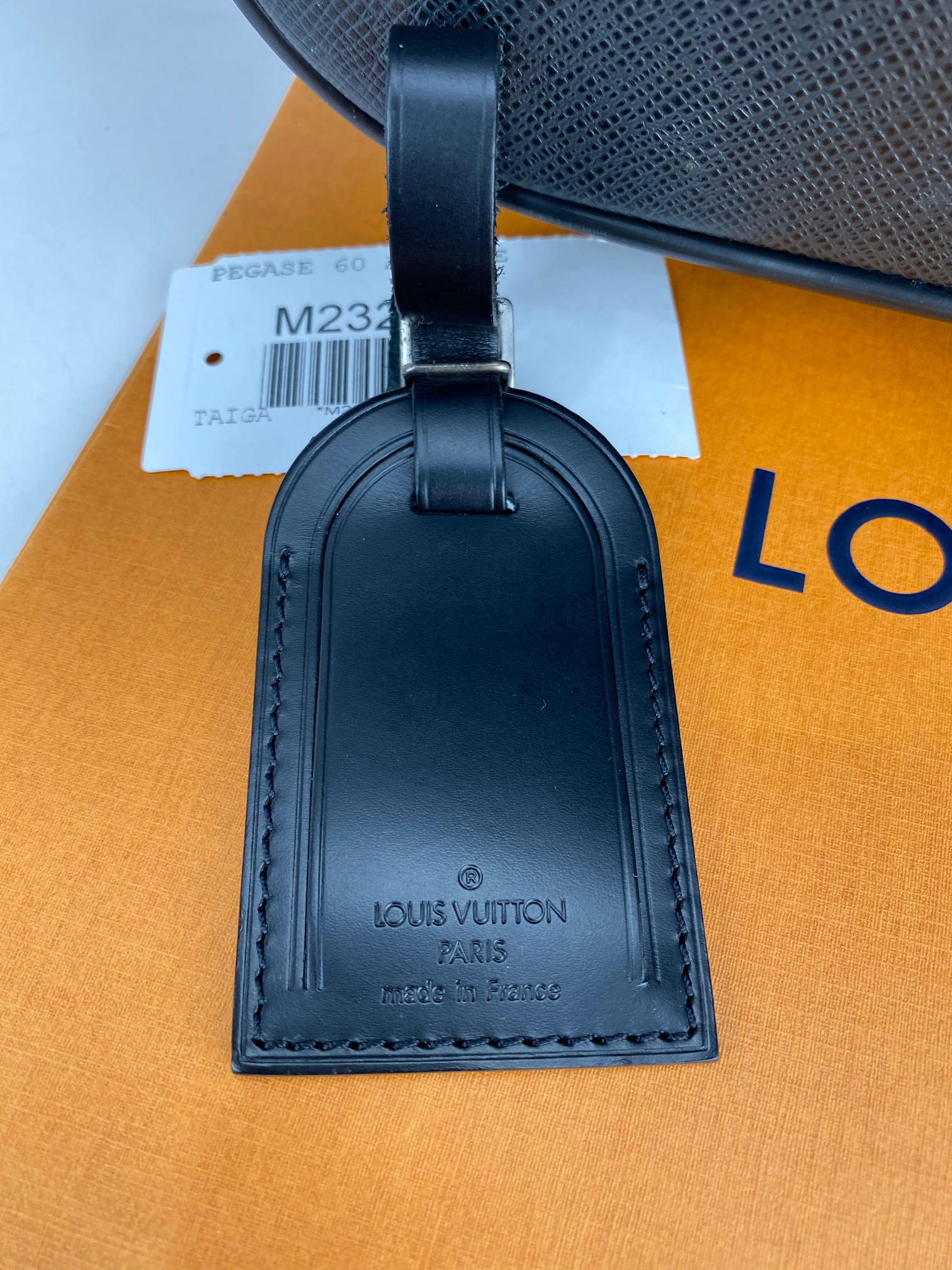 Vali kéo Louis Vuitton Pegase 60 Ardoise Taiga Hành lý xách tay đã qua sử dụng