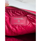 Hộp đựng mỹ phẩm Chanel Patent Quilted cỡ trung màu hồng đậm