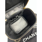 Túi đựng mỹ phẩm Chanel Vanity Cosmetic Case màu đen bằng da Caviar