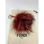 Móc khóa túi xách bằng da hình côn trùng lông đỏ Fendi / Mặt dây chuyền túi xách