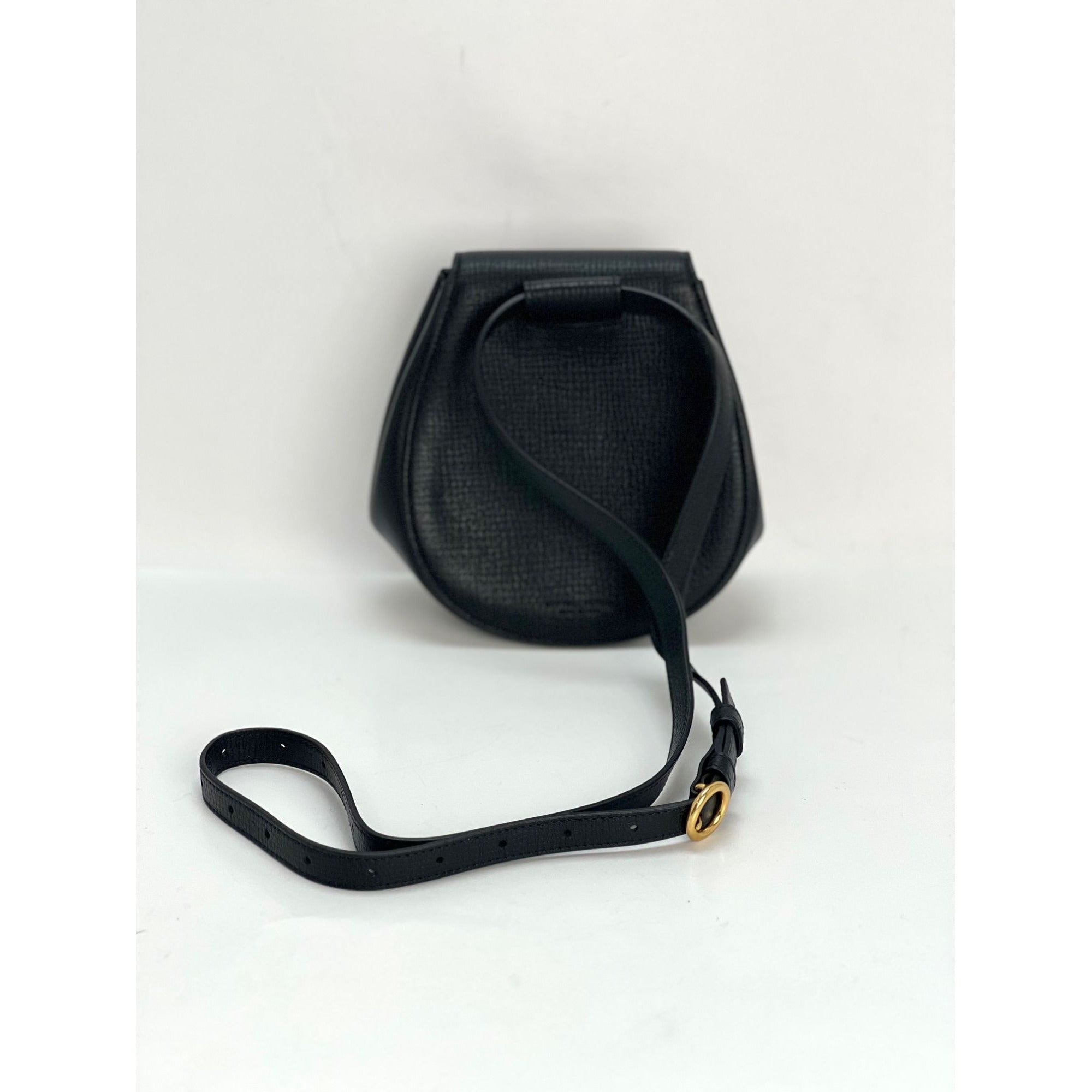 Túi đeo hông Bottega Veneta Palmellato Calfskin bo tròn màu đen