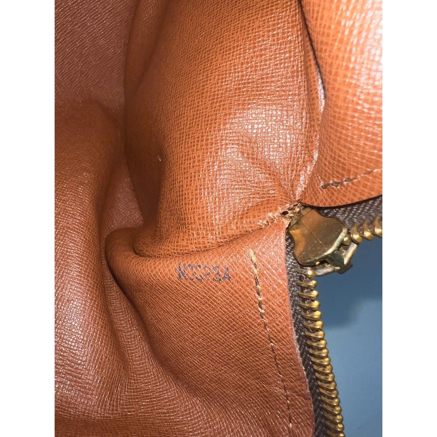 Túi xách cổ điển LOUIS VUITTON Papillon 30 Monogram