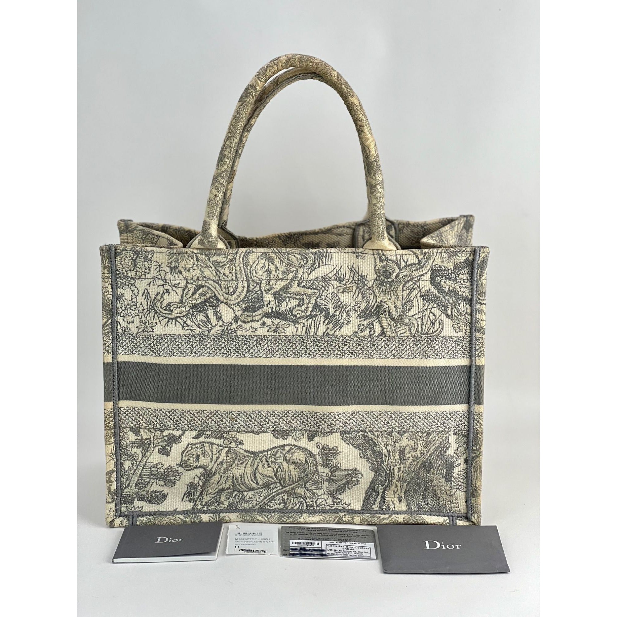 Túi tote thêu Christian Dior Book Grey cỡ trung