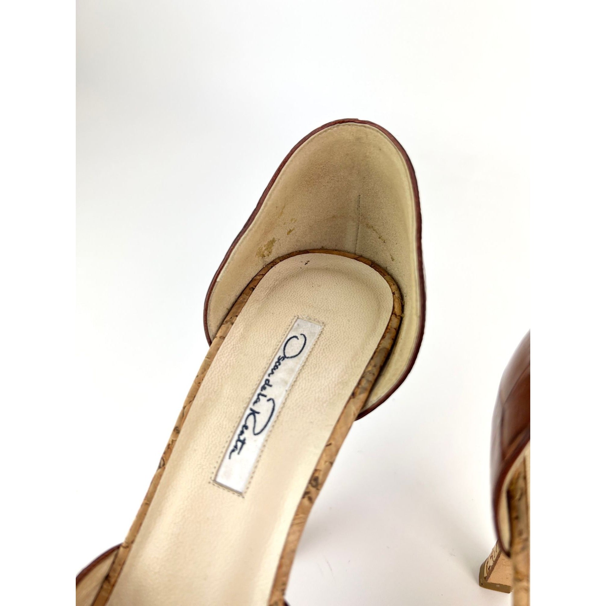 Giày cao gót hình cá sấu Oscar de la Renta Peep Toe