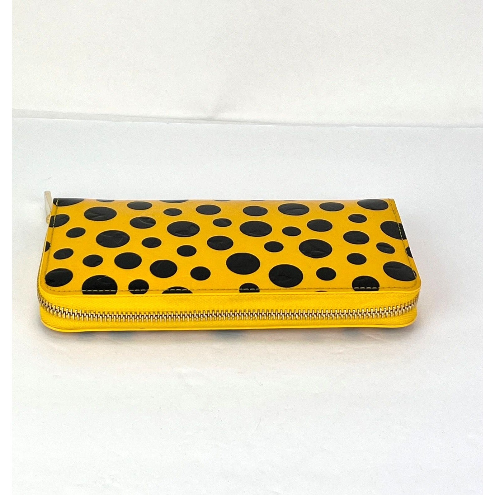 Ví Louis Vuitton Kusama Infinity Dots Zippy Leather Yellow Vernis Patent Leather