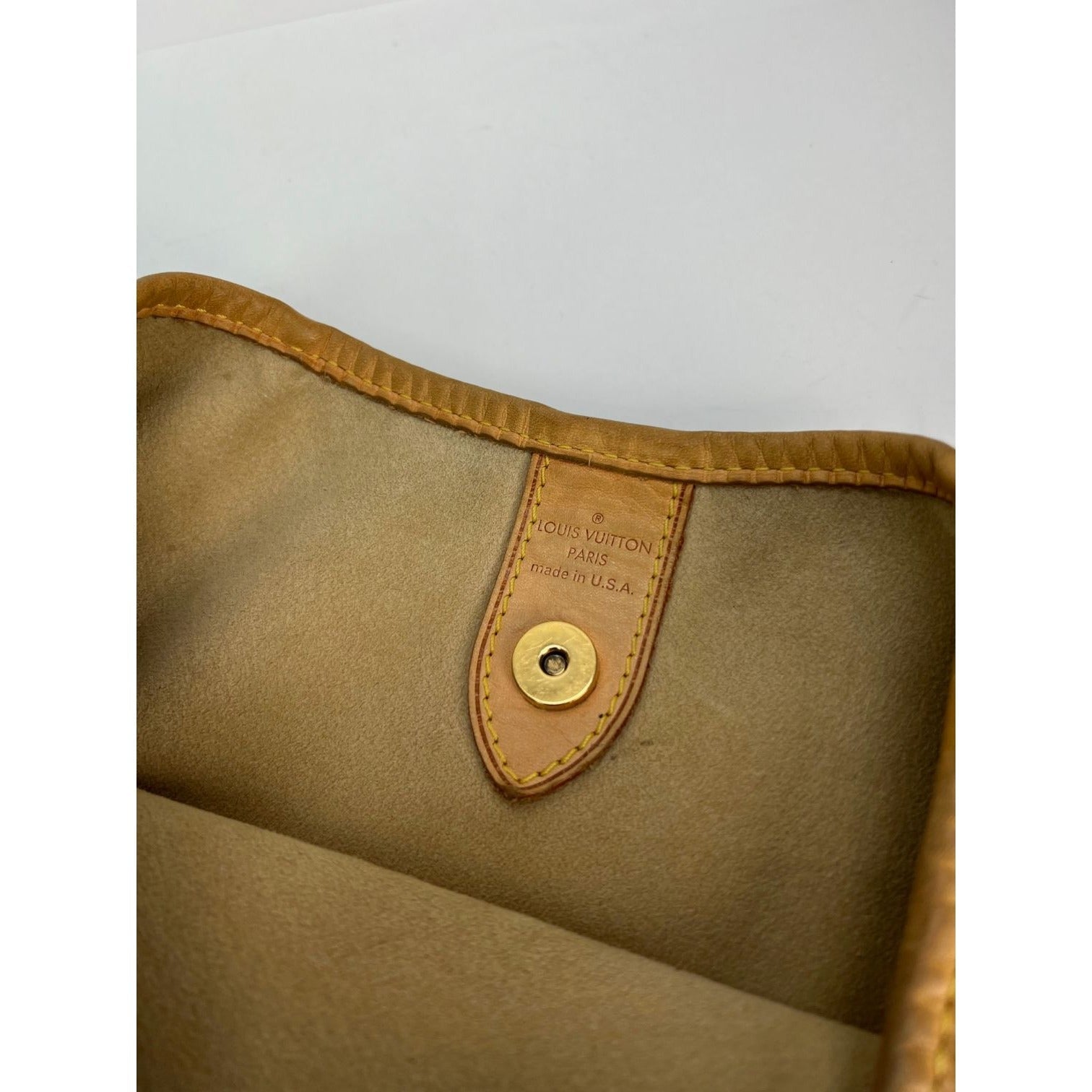 Túi đeo vai LOUIS VUITTON Galliera GM Monogram