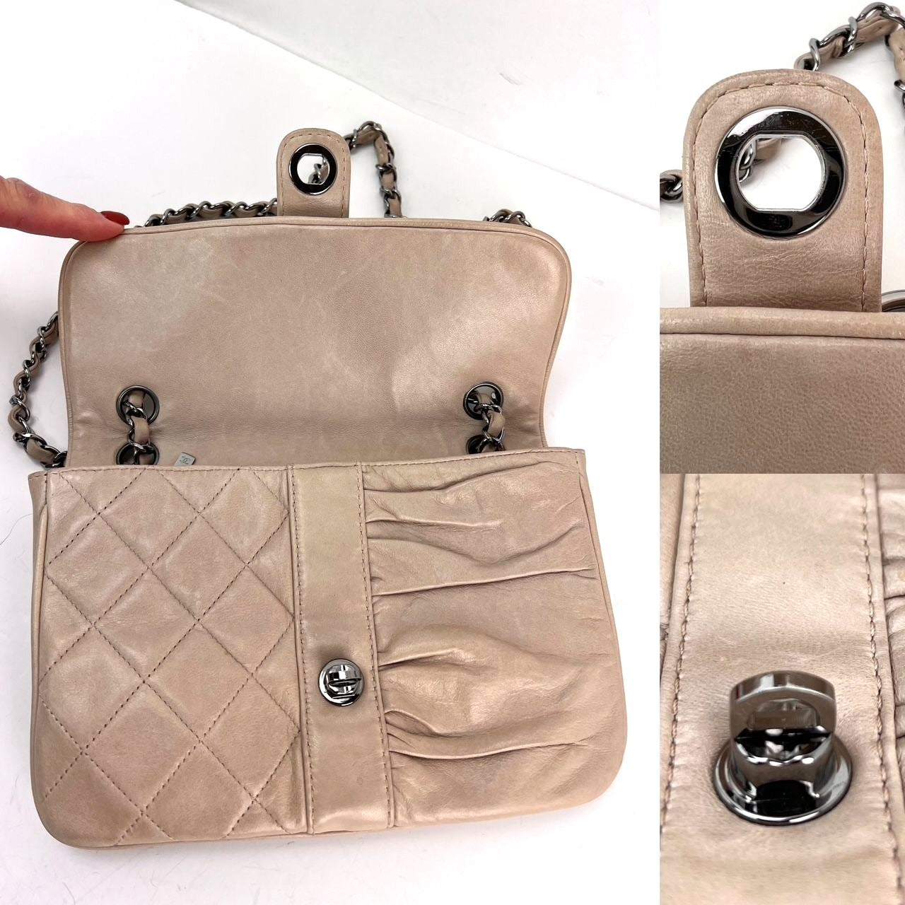 Túi đeo vai Chanel Lambskin Quilted Pile Ou Face Flap màu be Clair