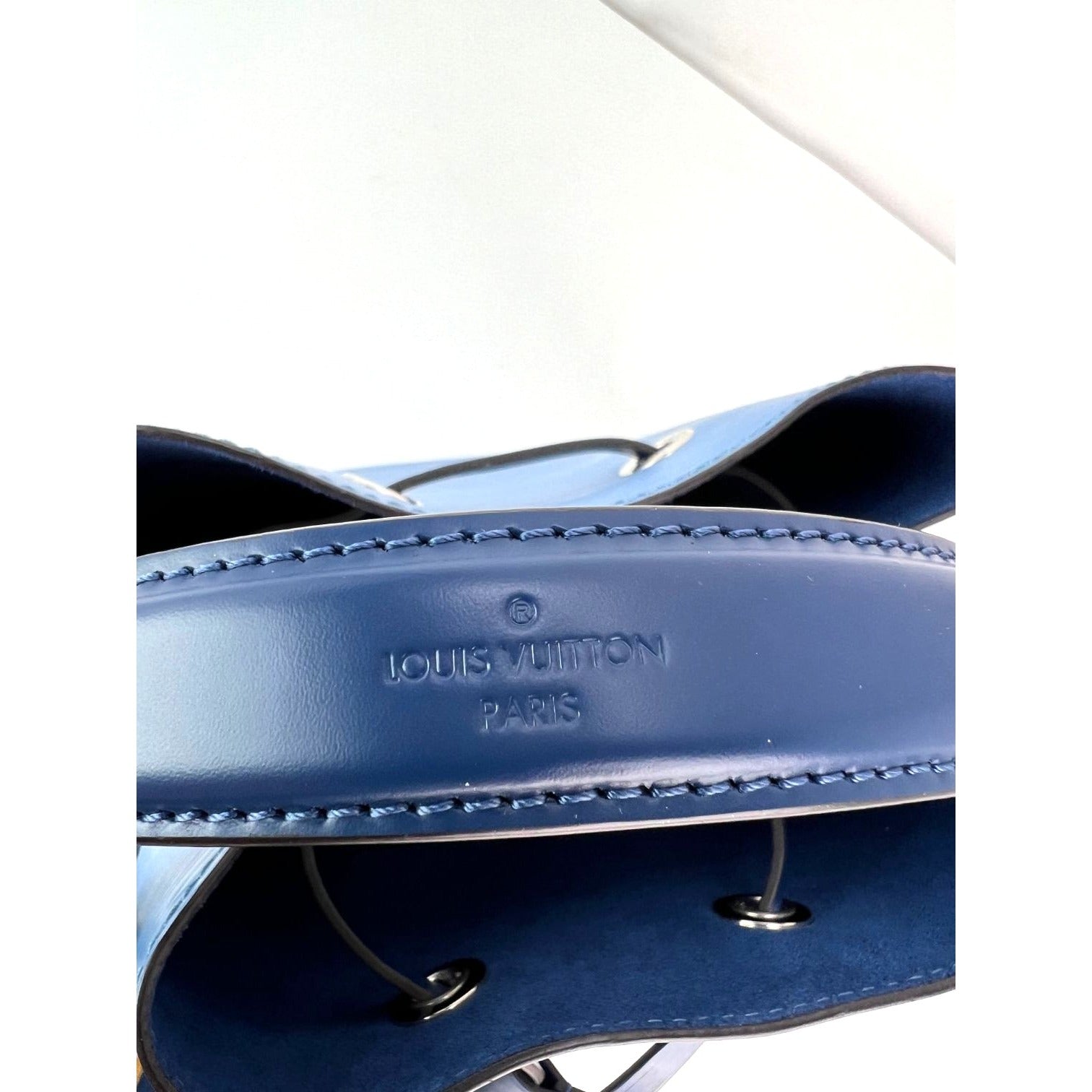 Louis Vuitton Neo Noe BB Blue Epi Leather Shoulder Bag