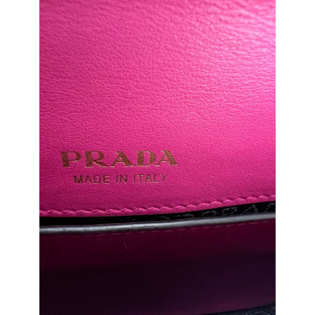 Túi đeo chéo Prada City Calf Cahier Pink Black Leather Belt Bag