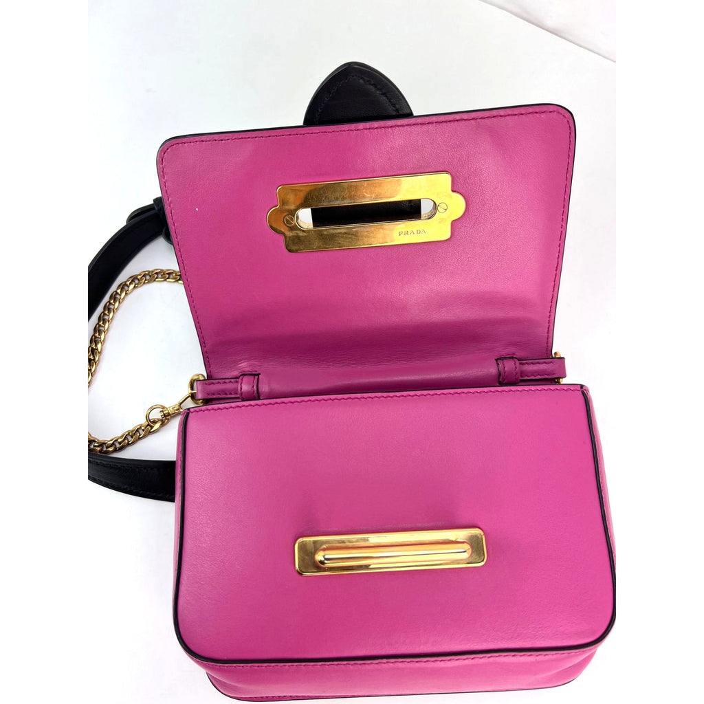 Túi đeo chéo Prada City Calf Cahier Pink Black Leather Belt Bag