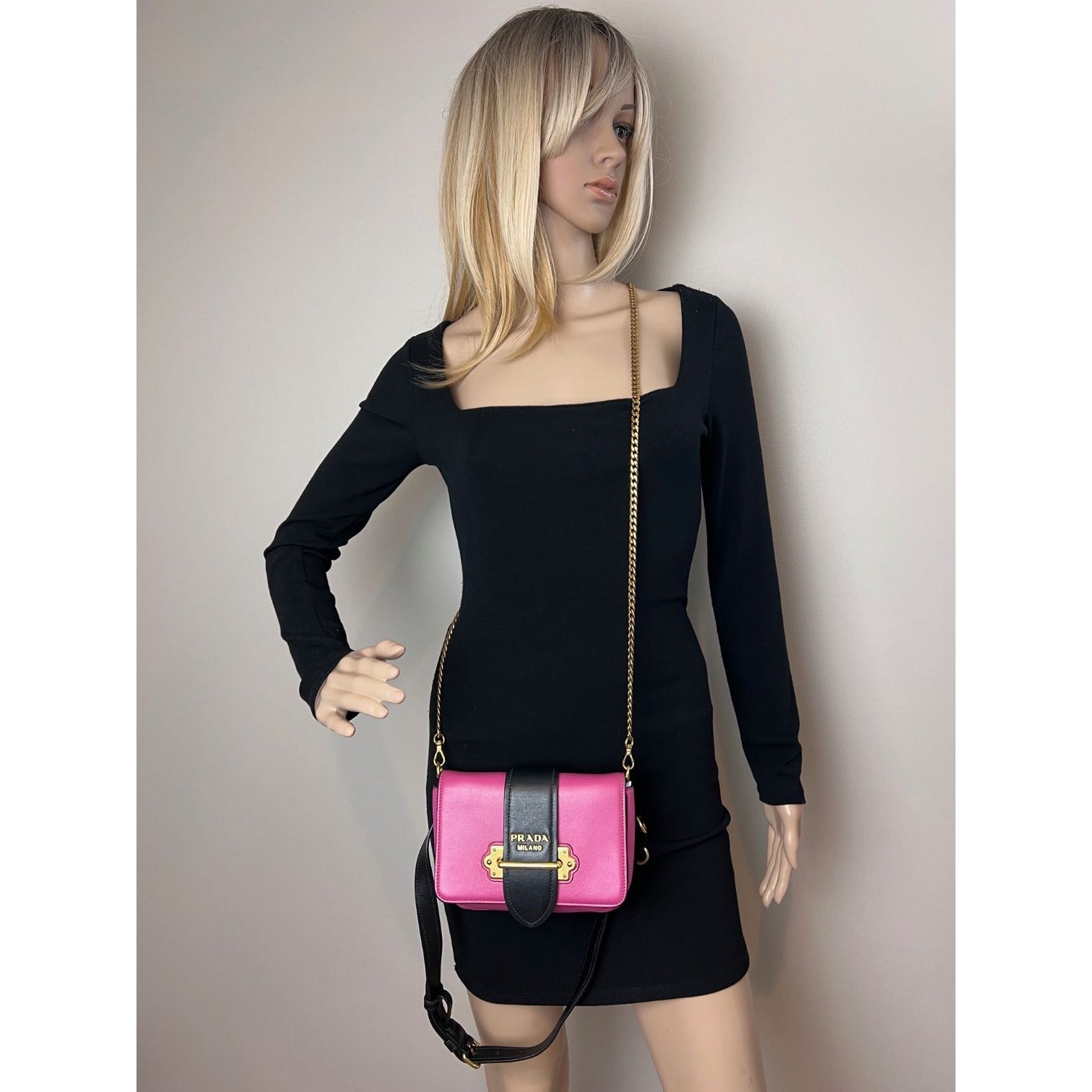 Túi đeo chéo Prada City Calf Cahier Pink Black Leather Belt Bag