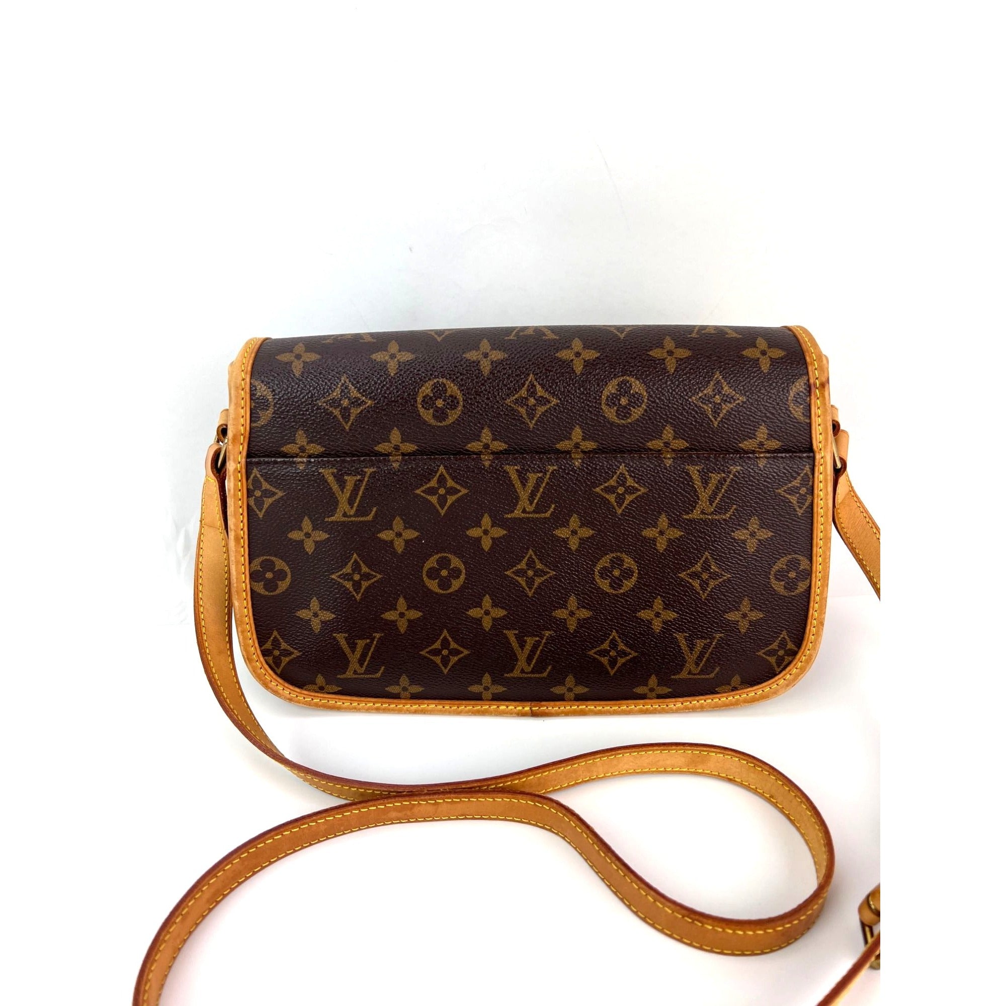 Túi đeo chéo Louis Vuitton Solonge Monogram Vintage