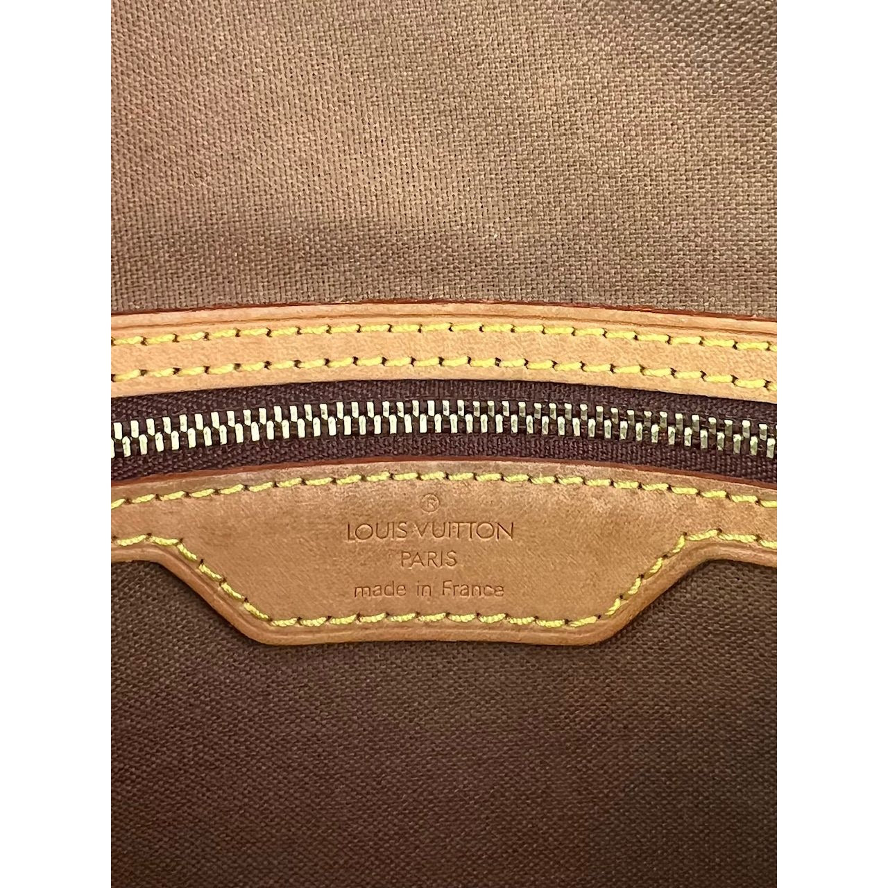 Túi đeo chéo Louis Vuitton Solonge Monogram Vintage