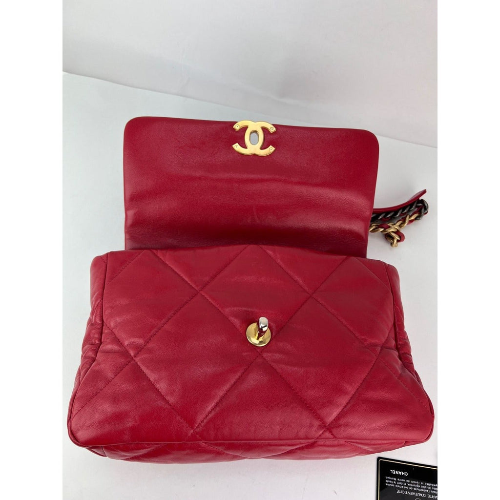 Túi xách Chanel 19 cỡ lớn bằng da dê chần bông màu bạc và vàng đỏ