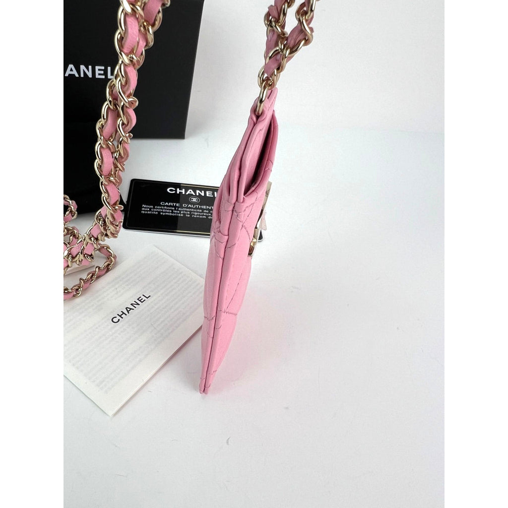 Túi đựng thẻ Chanel bằng da cừu chần bông có dây xích