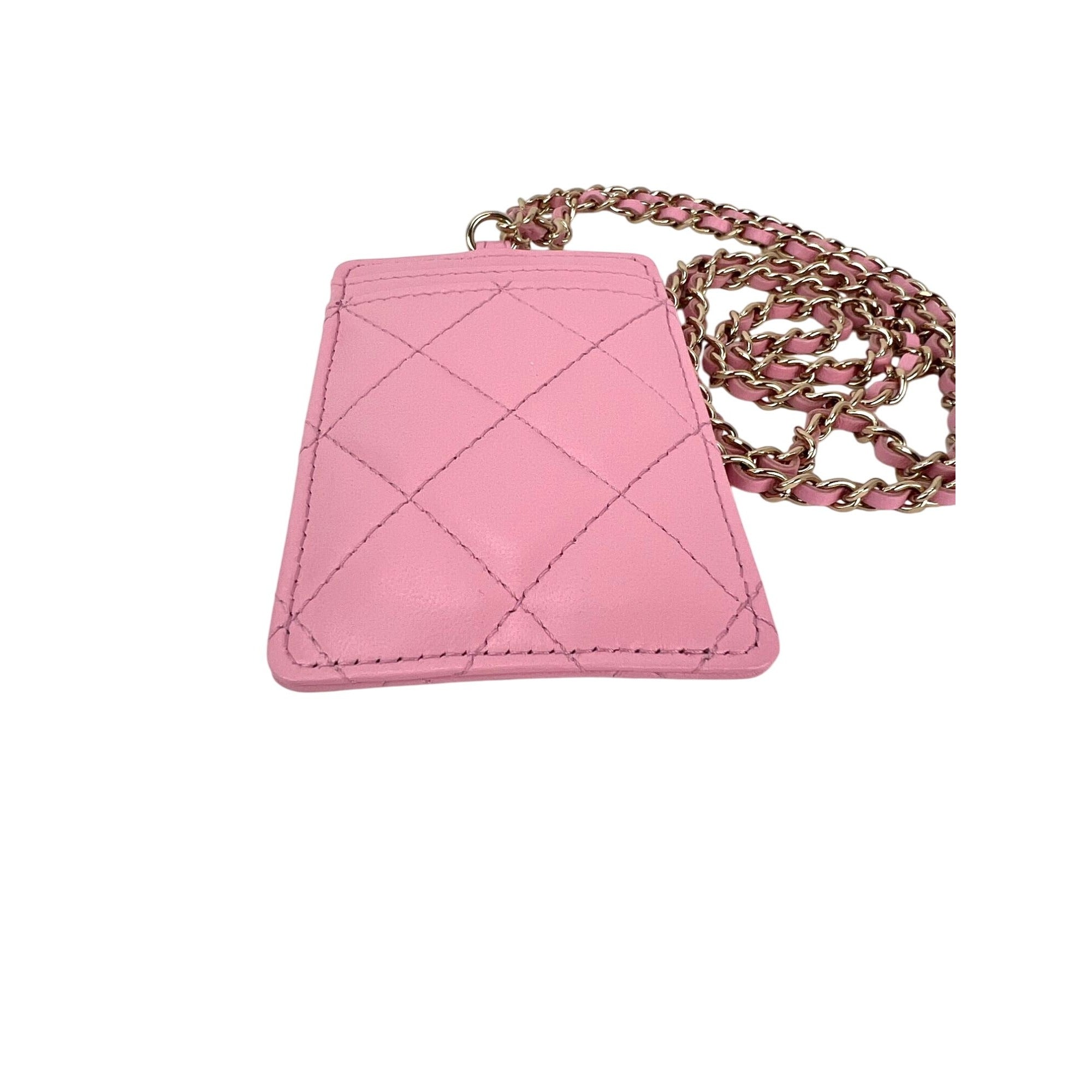 Túi đựng thẻ Chanel bằng da cừu chần bông có dây xích