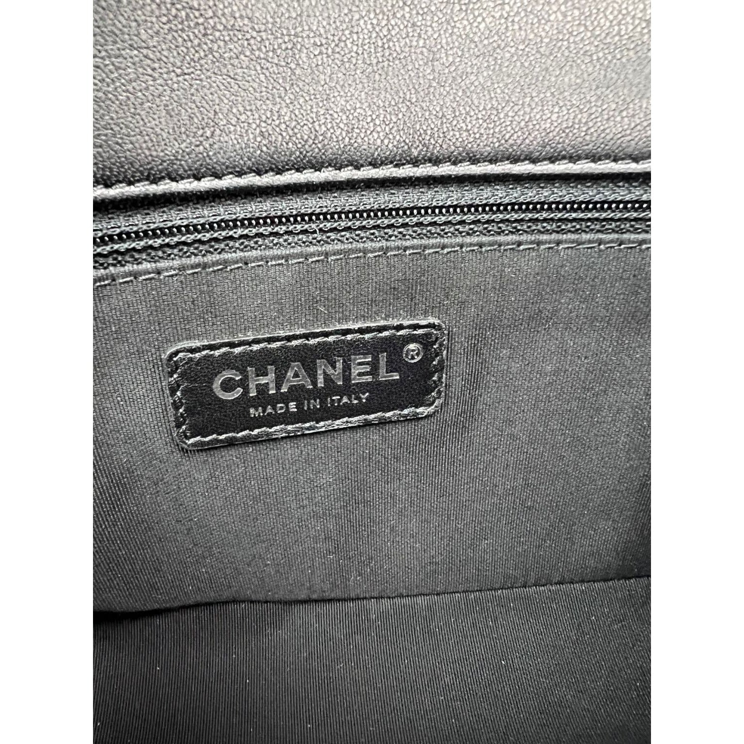 Túi Chanel Lambskin Plexiglass Quilted Medium Cuba Color Flap