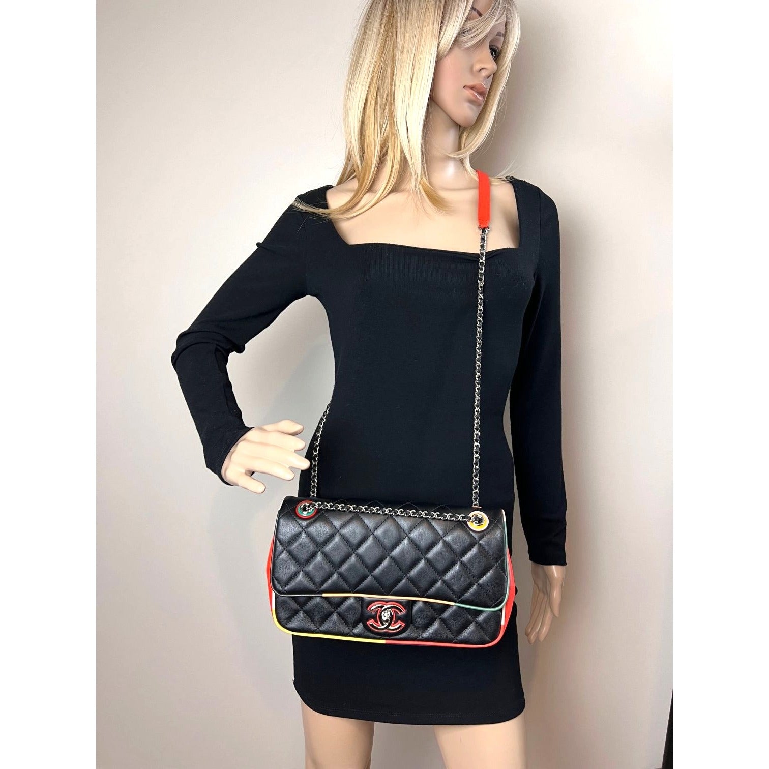 Túi Chanel Lambskin Plexiglass Quilted Medium Cuba Color Flap