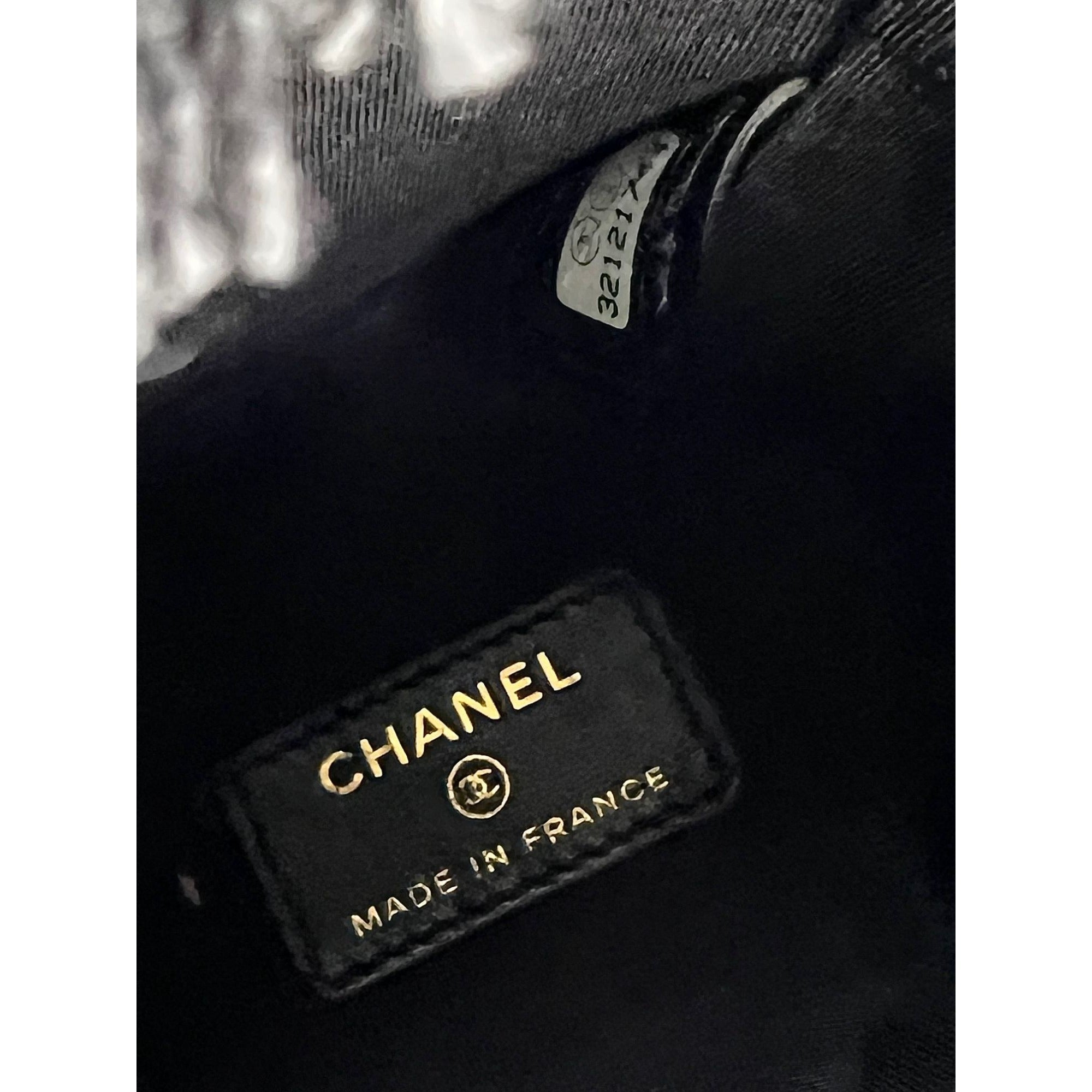 Xô mini Chanel Denim Quilted Mood kèm dây xích màu đen