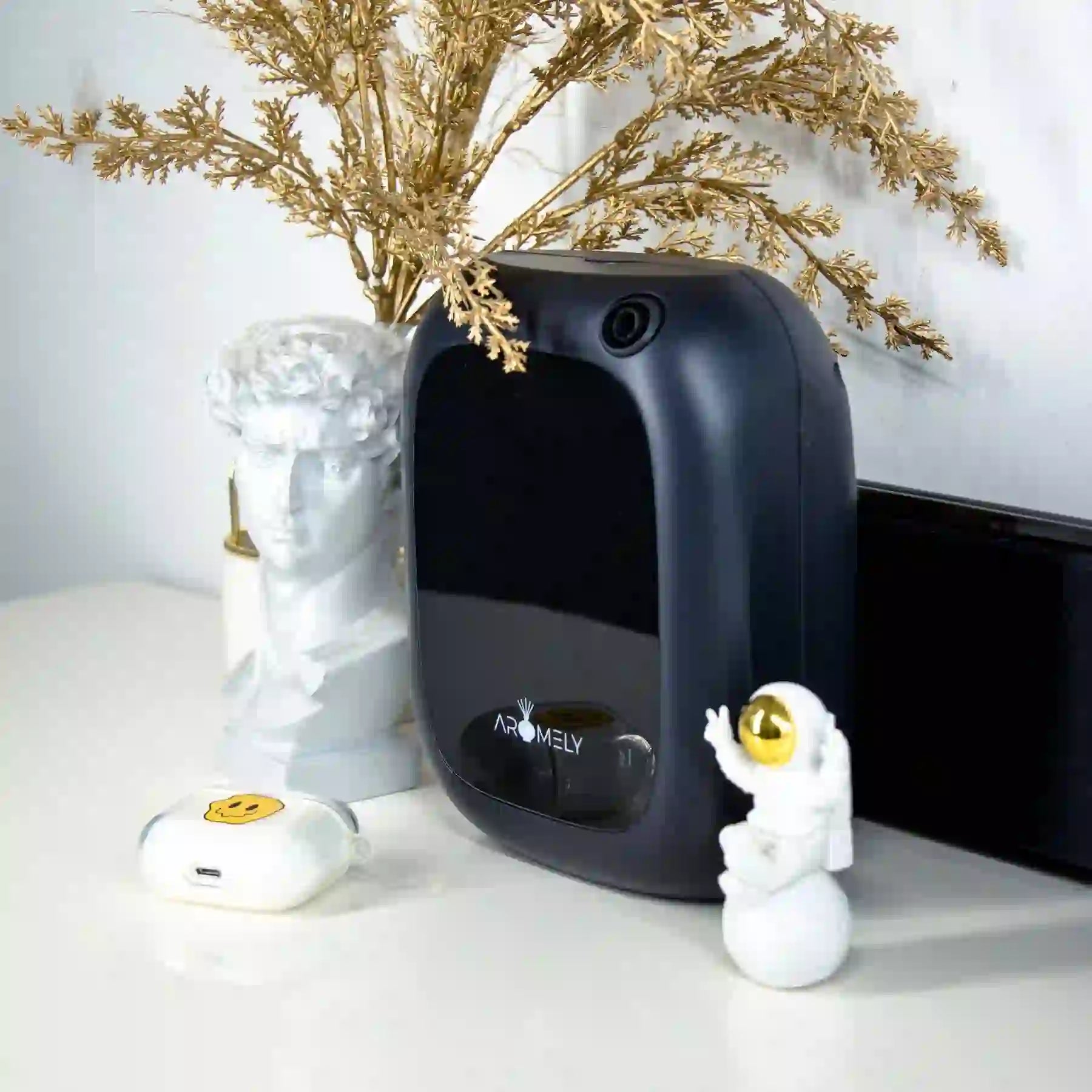 ARO 25 MAX - Smart Bluetooth Scent Diffuser up to 1,500 Sqft.
