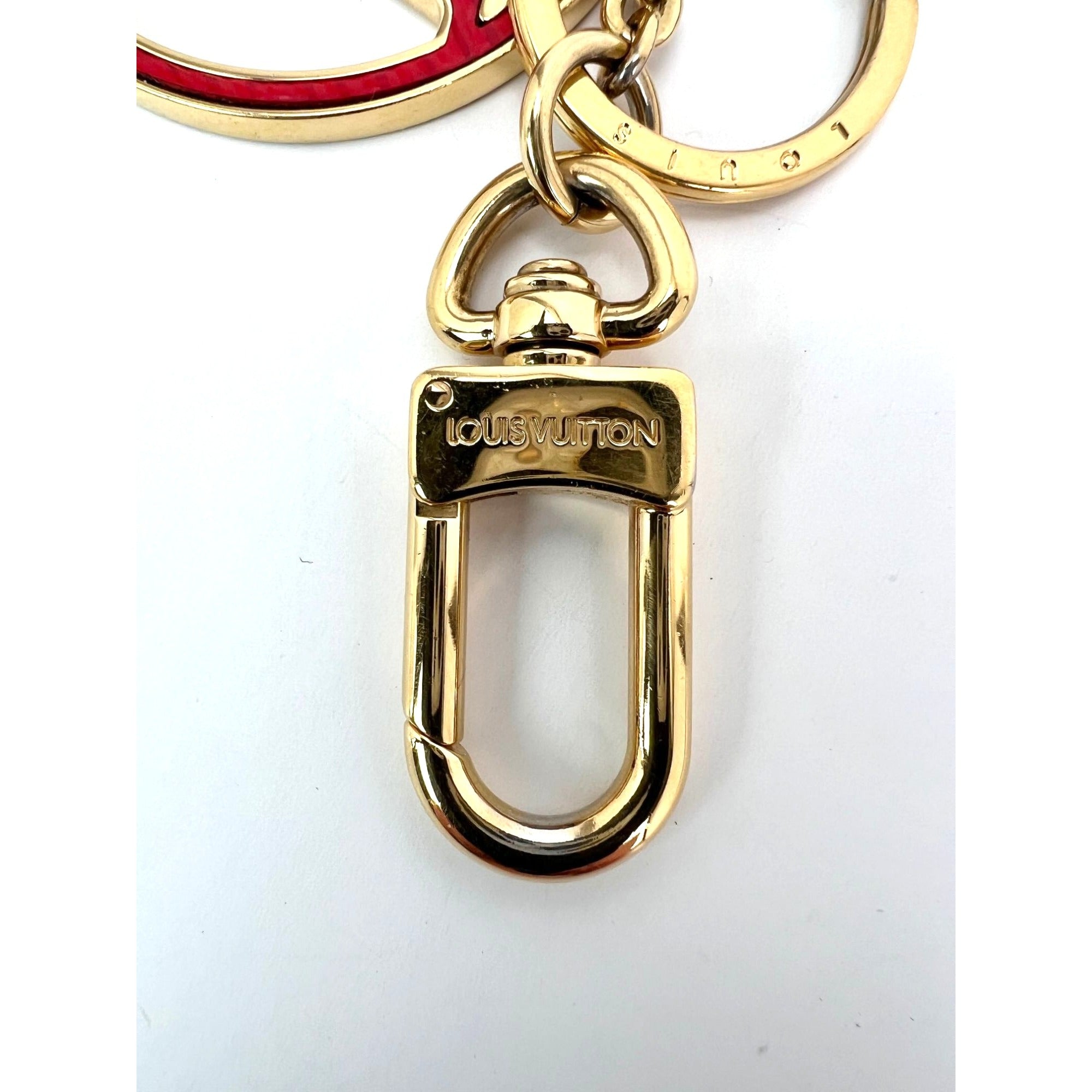 Móc khóa hình tròn Louis Vuitton LV
