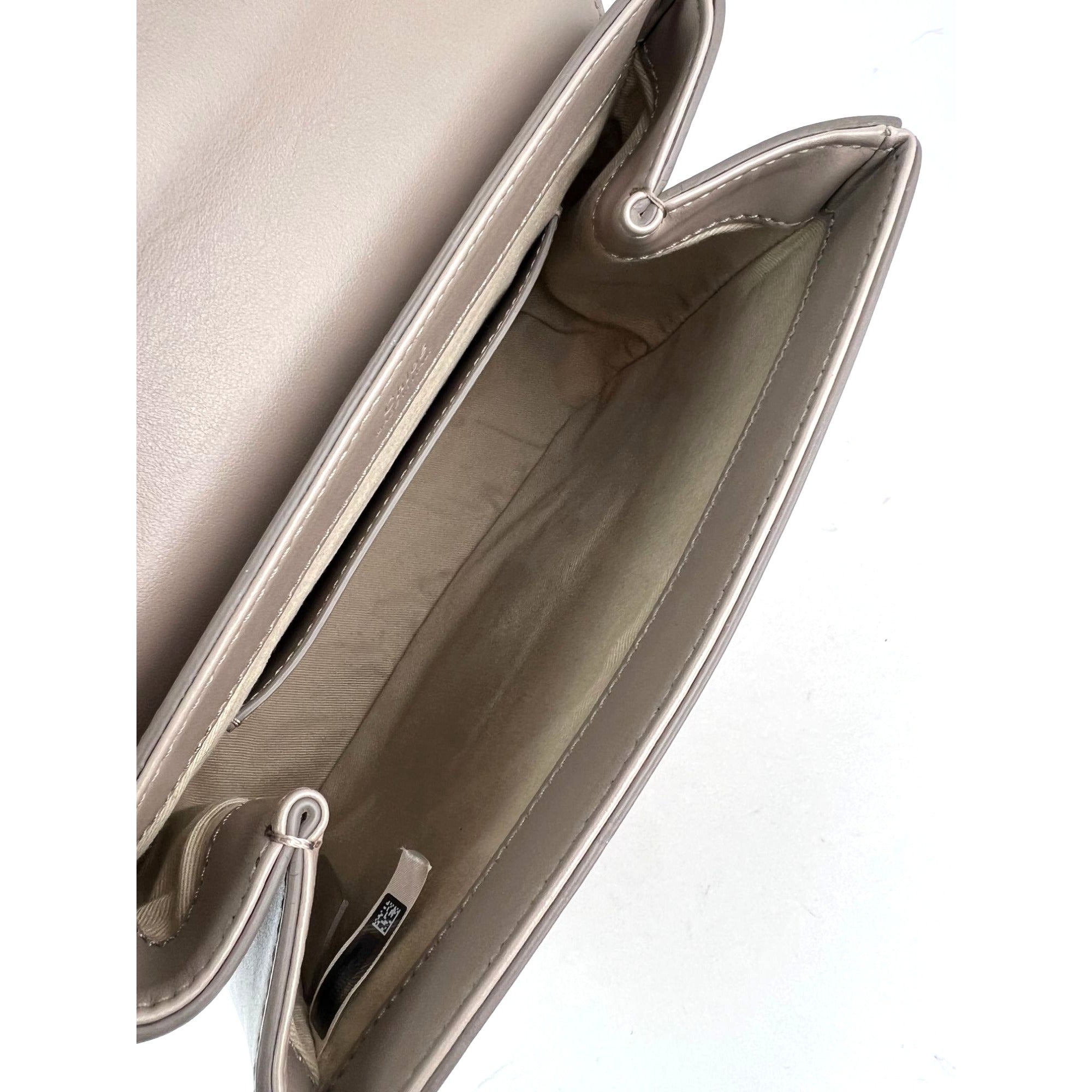 Túi đeo vai Chloe Shiny Calfskin Suede Small C Motty Gray