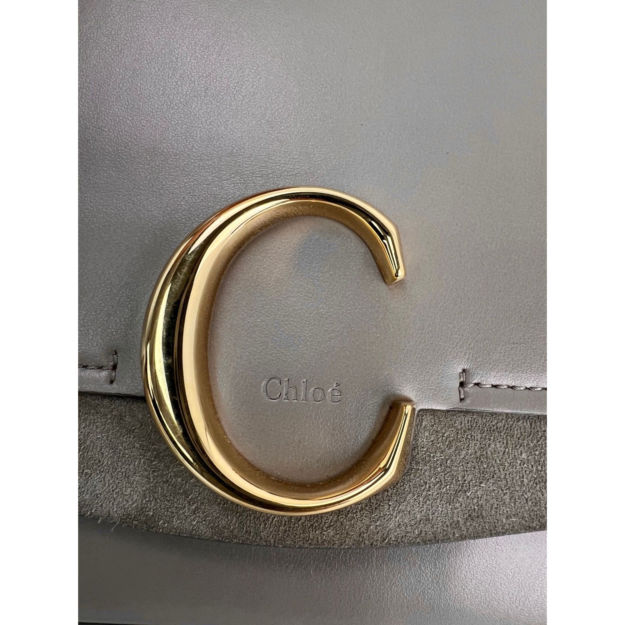 Túi đeo vai Chloe Shiny Calfskin Suede Small C Motty Gray