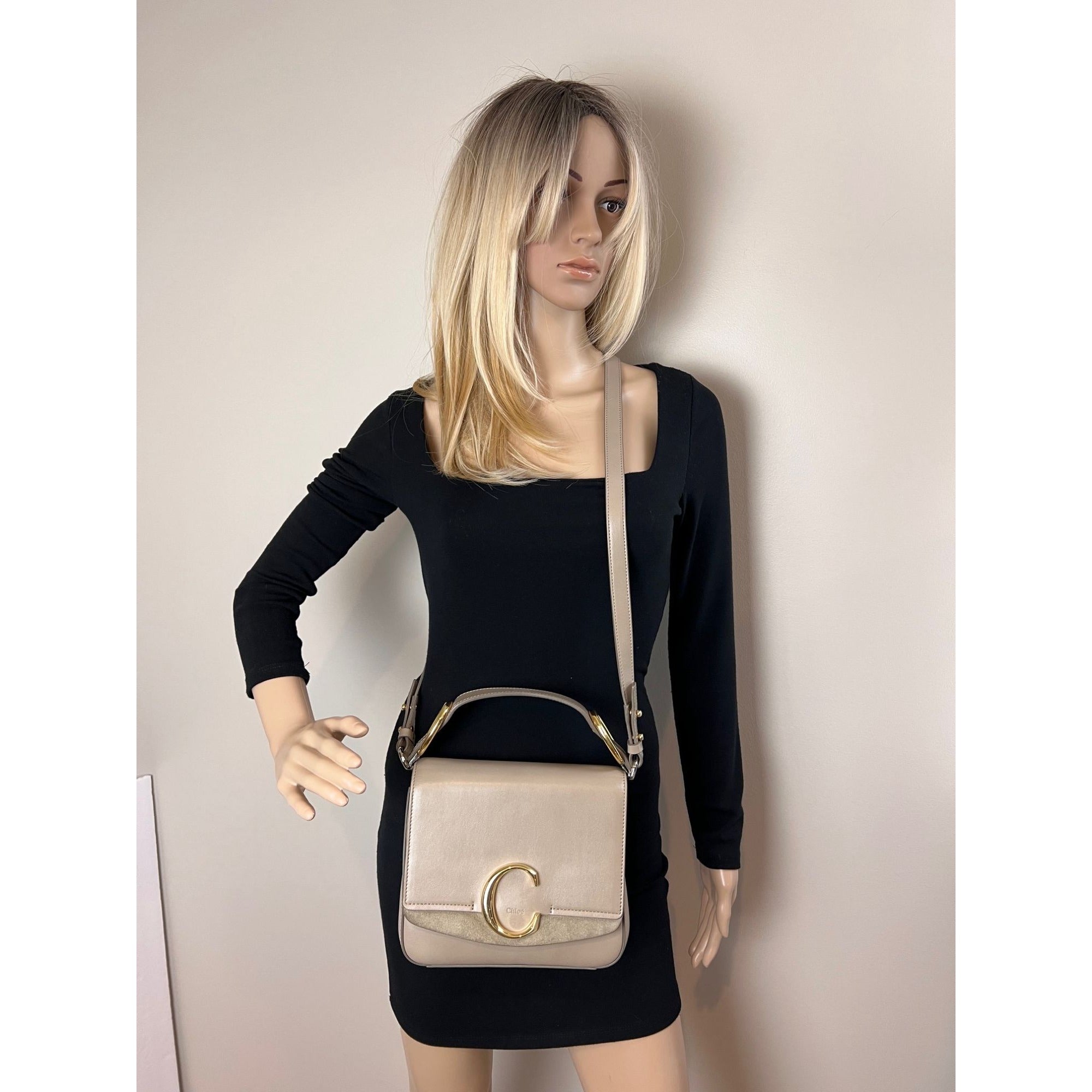 Túi đeo vai Chloe Shiny Calfskin Suede Small C Motty Gray