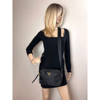 Túi máy ảnh đeo chéo Prada Tessuto Nylon Bandoliera màu đen