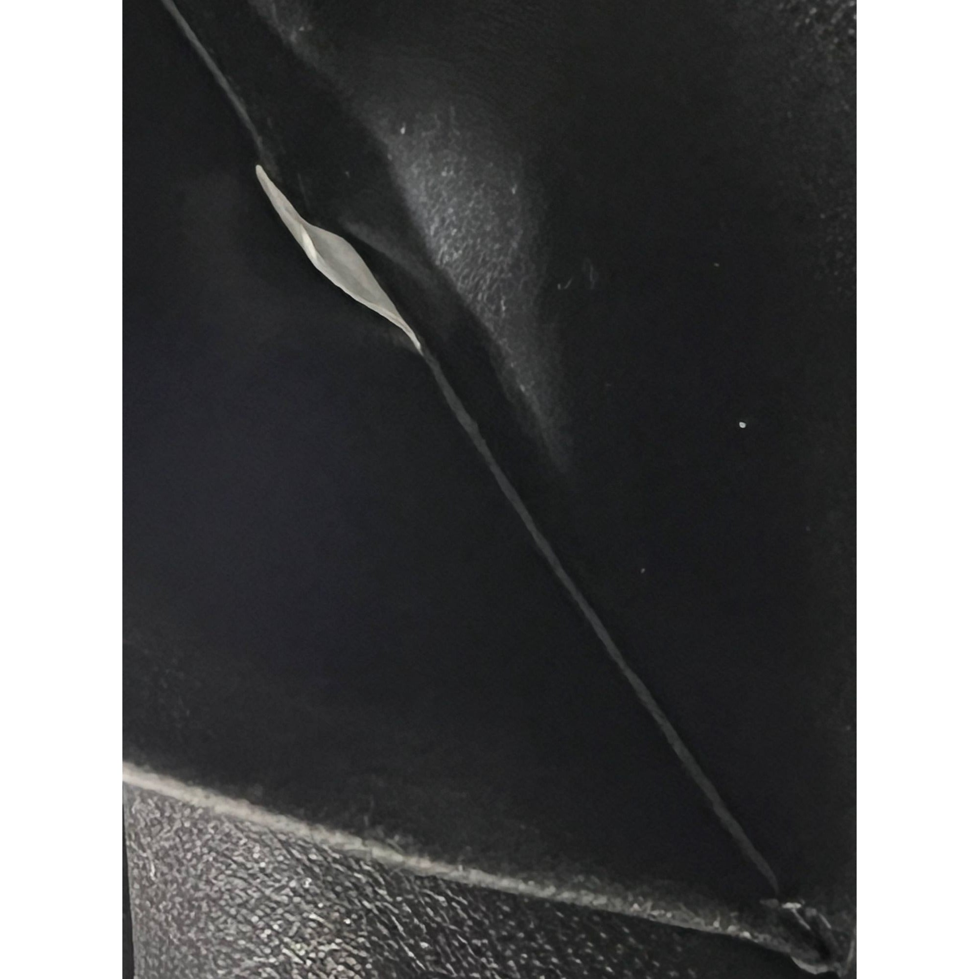 Túi đeo chéo Prada City Calfskin Saffiano Studded Cahier màu đen